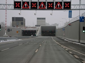 Ponad milion aut w miesiąc w nowym tunelu S2 POW w Warszawie