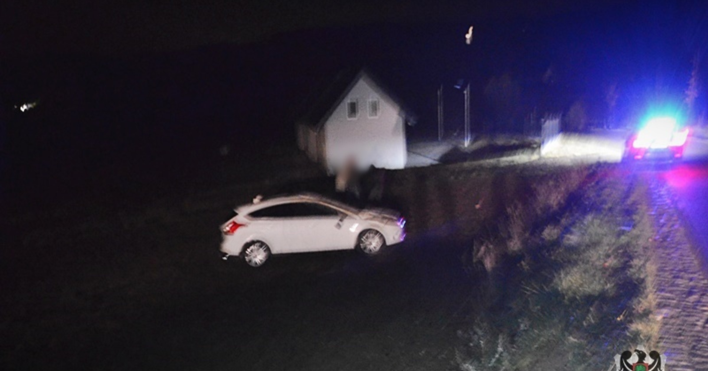Wypadek drogowy w Zagórzu Śląskim - 22-latka dachowała samochodem