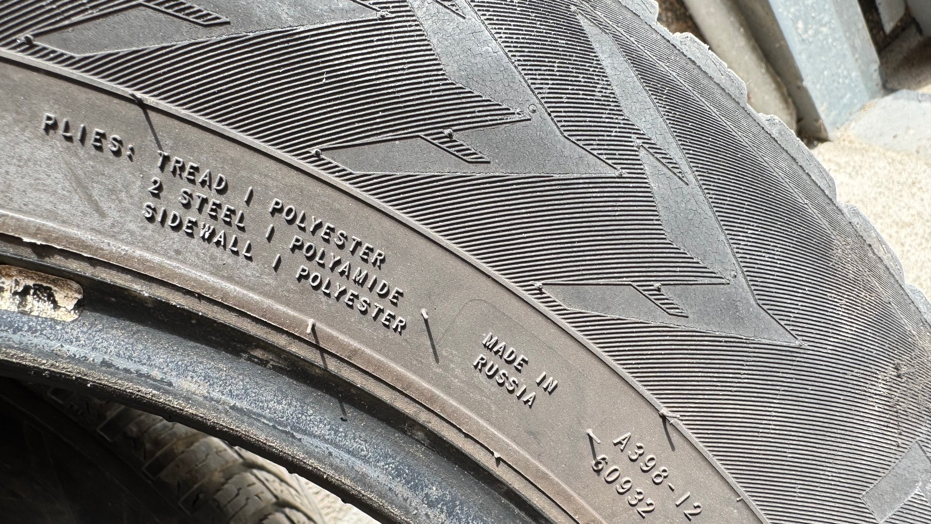 5-letnie opony wyprodukowane w fabryce w Rosji