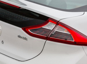 Trzy nowe samochody elektryczne w prezydenckiej flocie