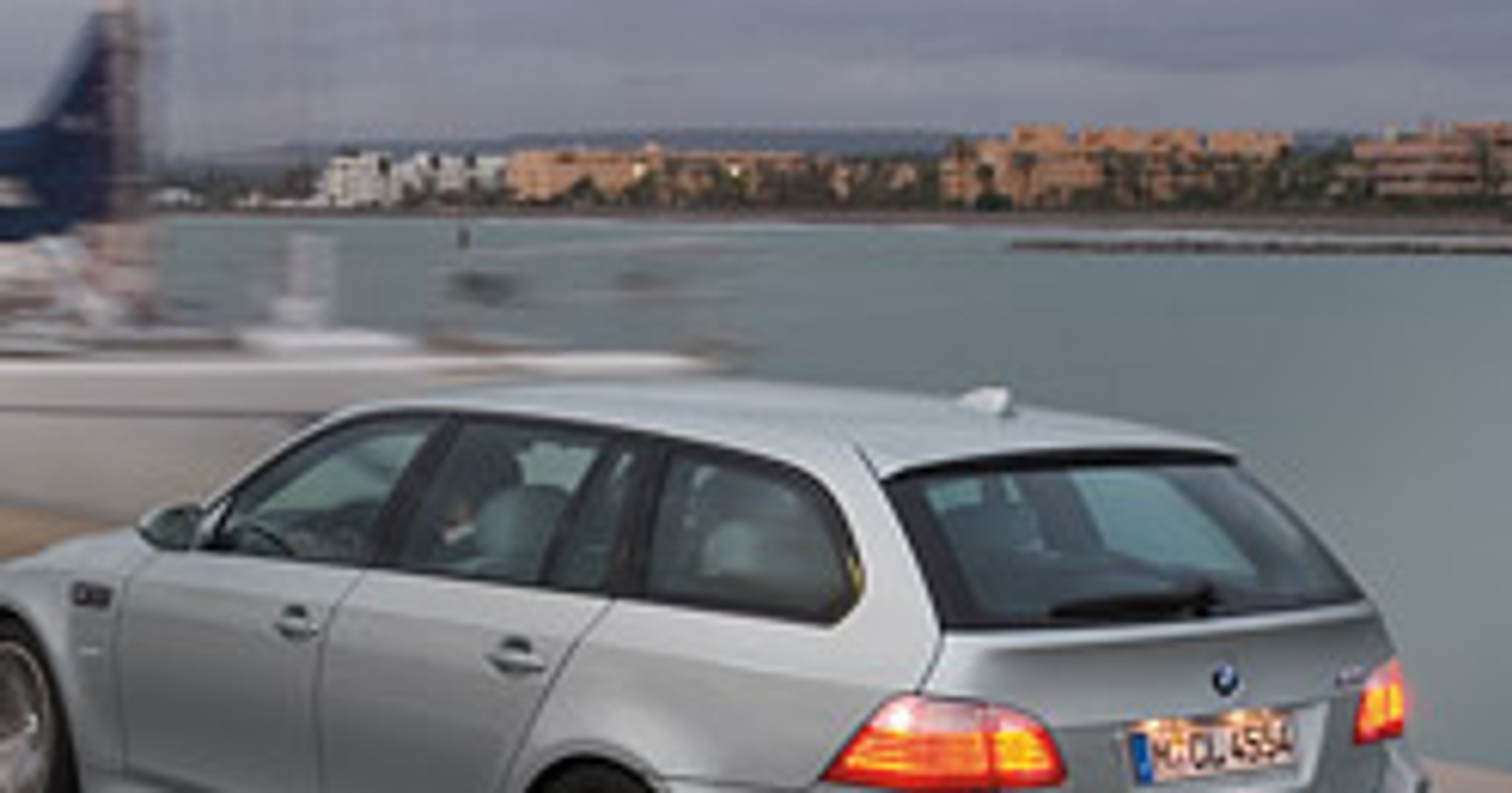 Obniżanie emisji spalin: Czy zostaną zakazane samochody z prędkością ponad 162 km/h?