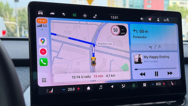 Google Maps w Apple CarPlay