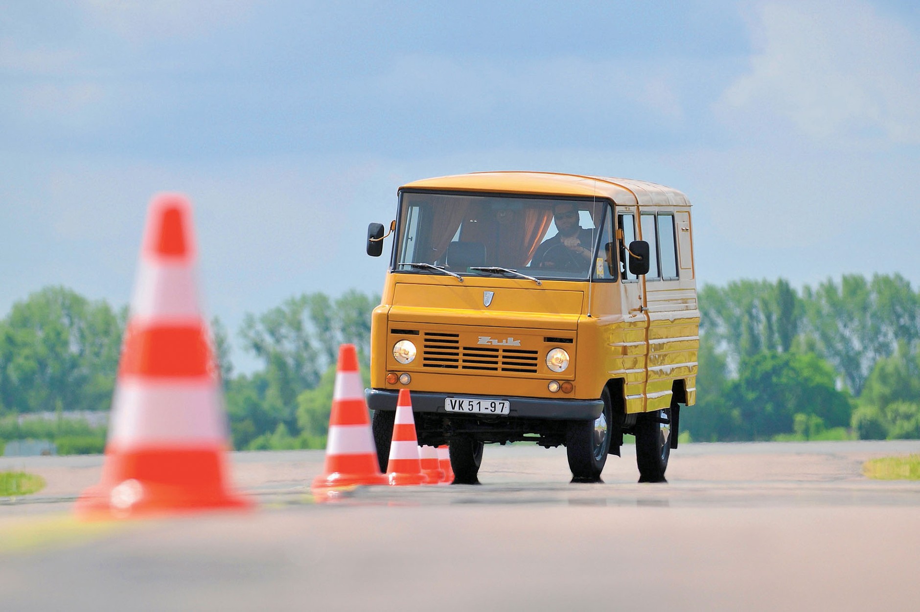 Bez wątpienia Żuk to mistrz prostoty.