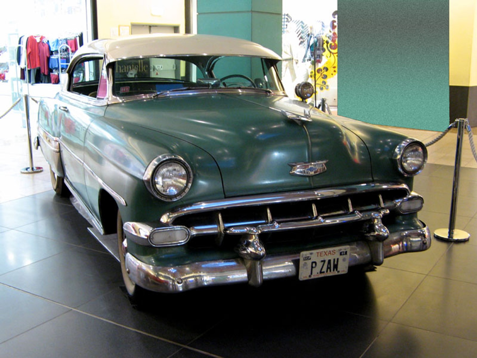 Chevrolet Bel Air – amerykański klasyk (fotogaleria)