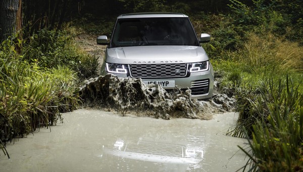 Range Rover po liftingu – zmiany na szczycie