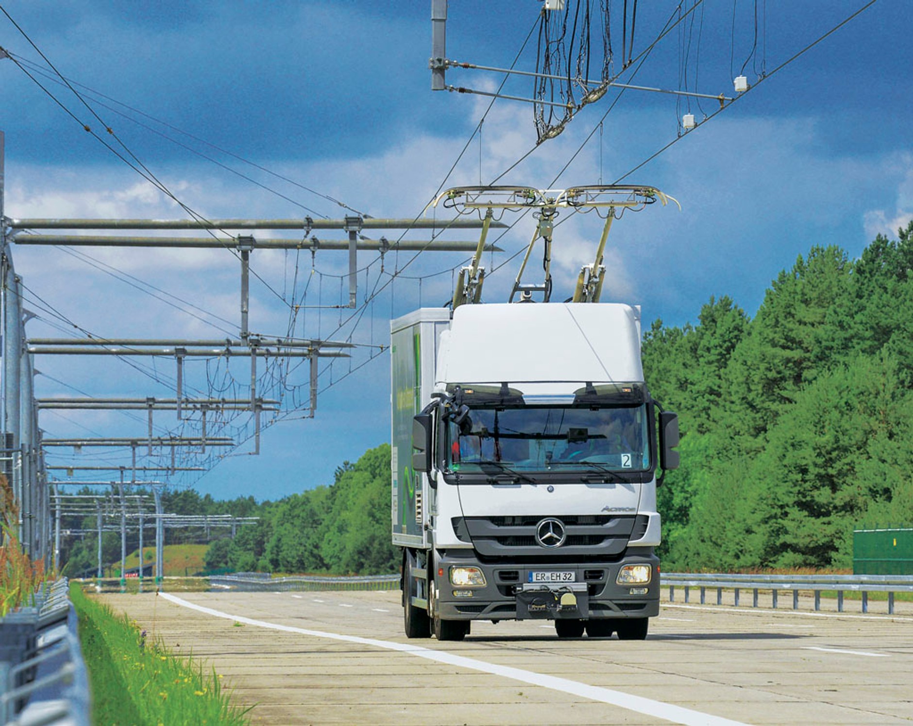 Ciężarówka prawie jak trolejbus