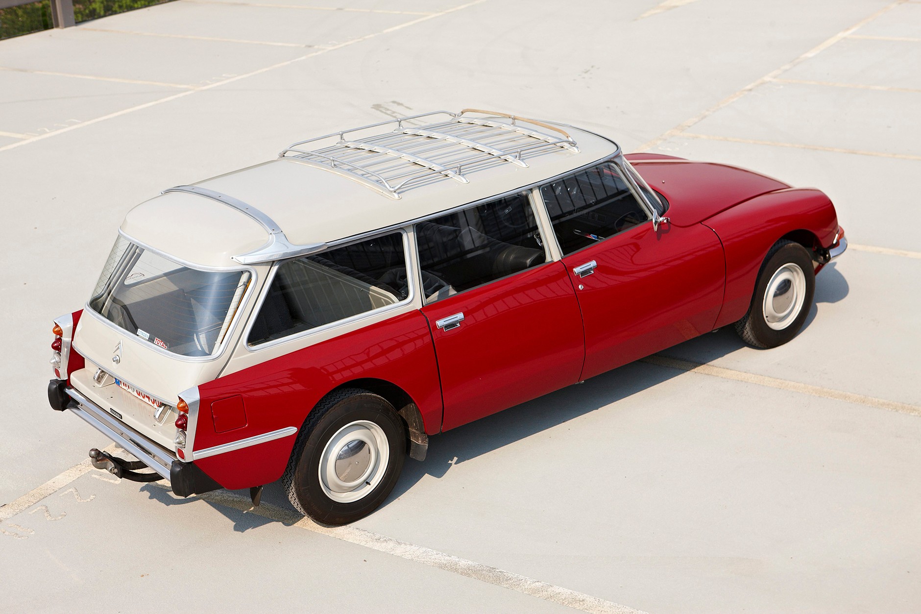 Citroen DS Break - klasyk, który wyprzedził epokę