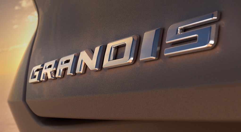 Mitsubishi Grandis 2025 teaser