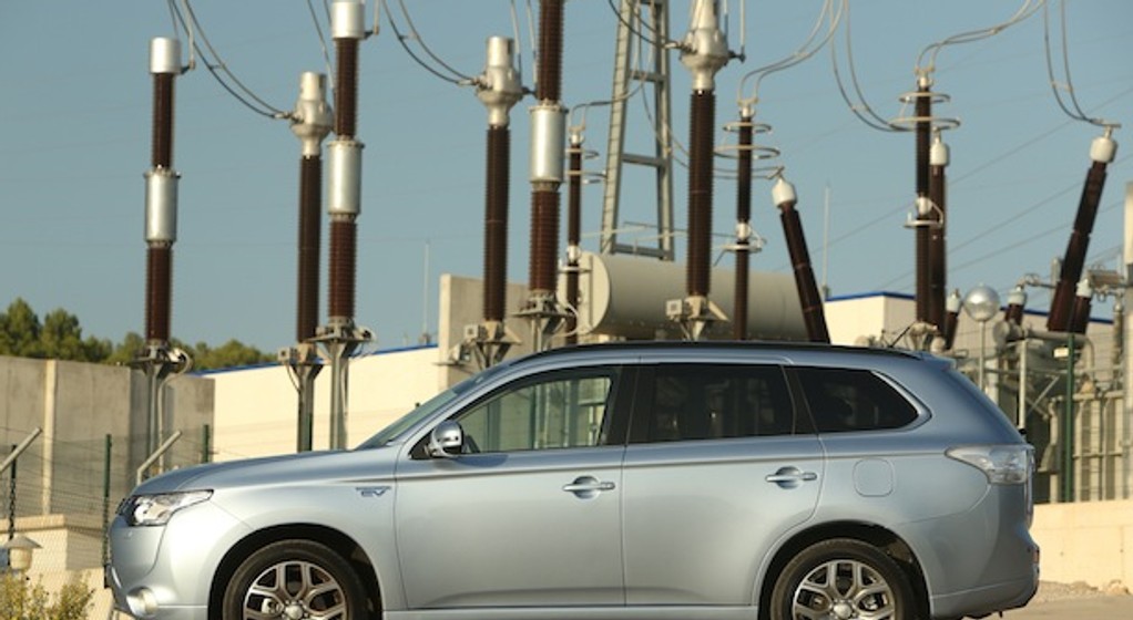 Mitsubishi Outlander PHEV: elektryczna rewolucja