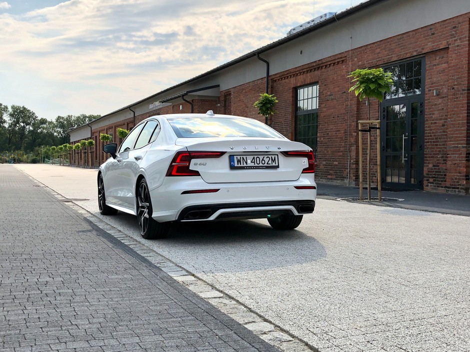 Volvo S60 T8 Polestar Engineered