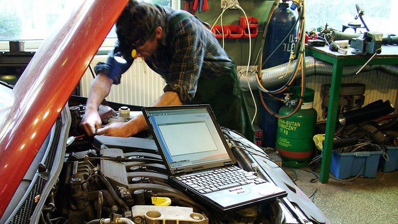 10 największych wpadek samochodowej elektroniki