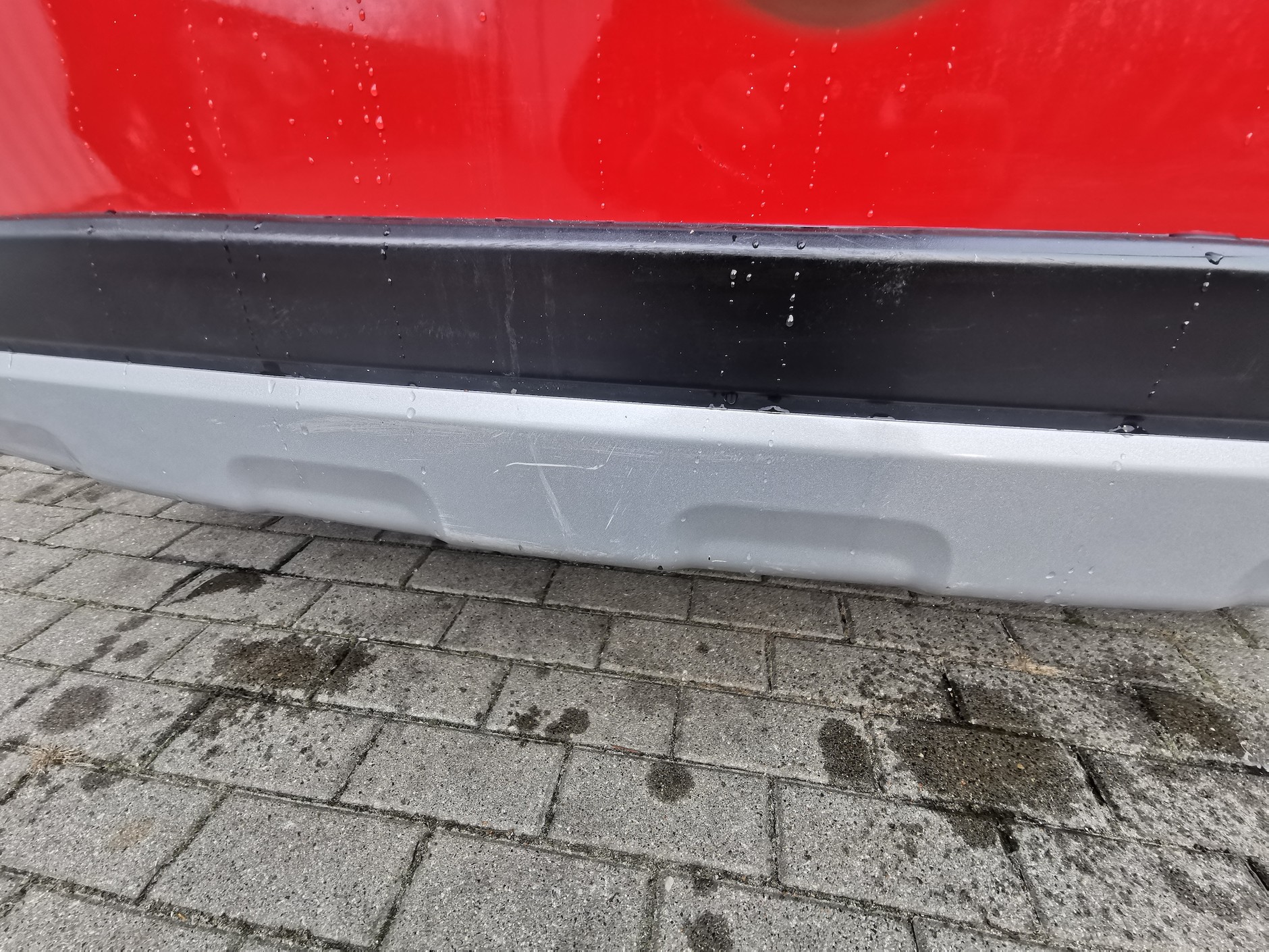 Suzuki SX4 z ogłoszenia: rocznik 2012, 190 tys. km przebiegu, napęd 4x4