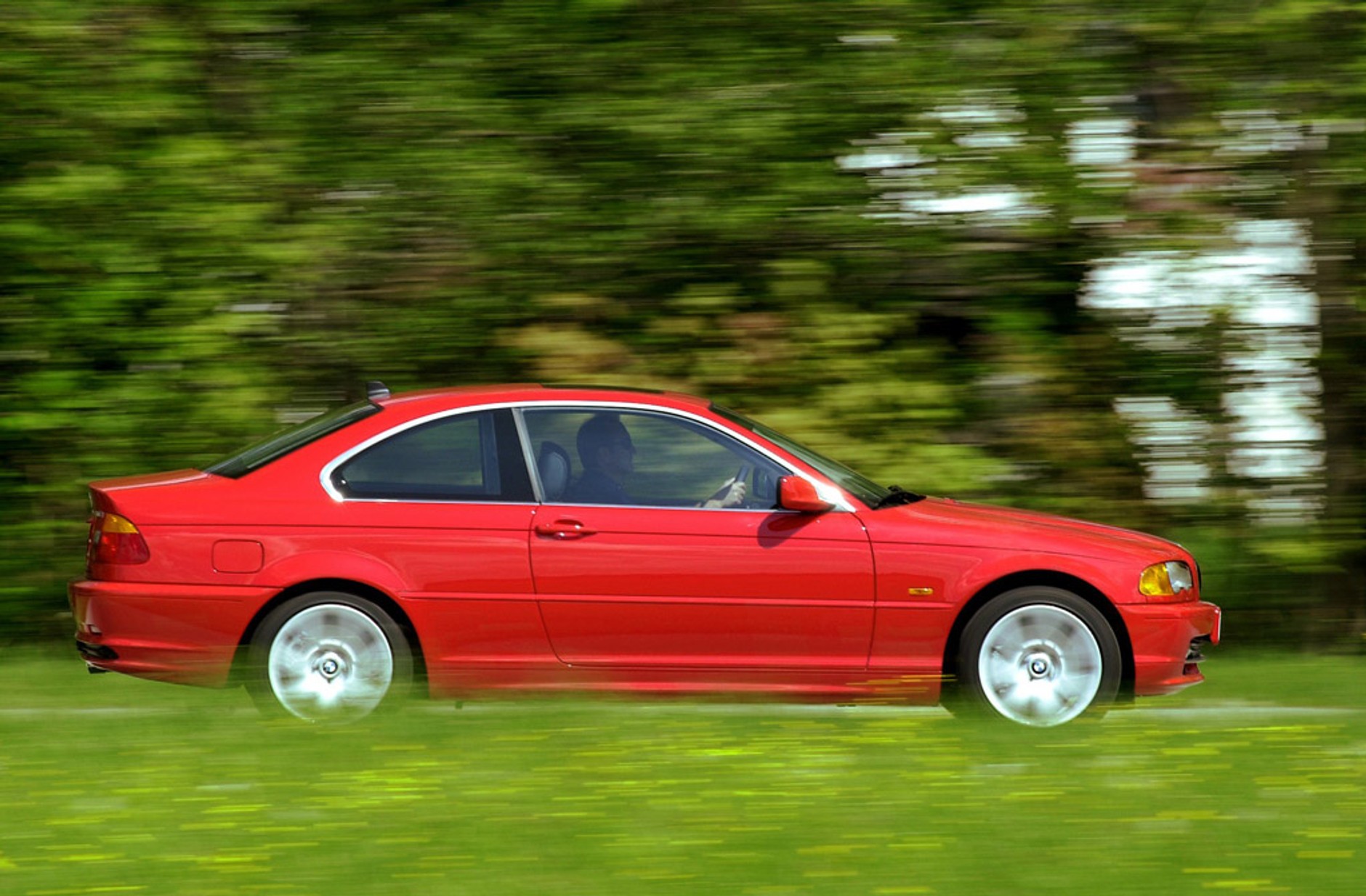 Wszystko o BMW serii 3: poznaj jego największe wady i zalety