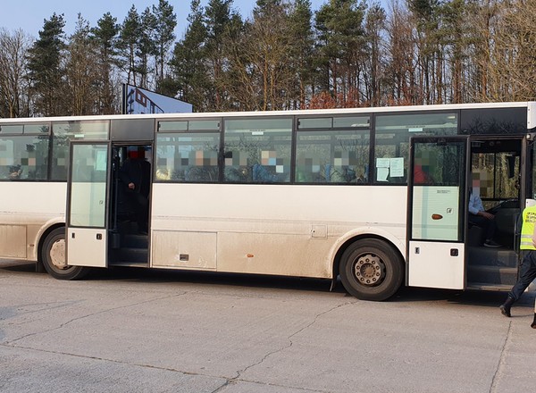 ITD i Sanepid kontrolują liczbę pasażerów w autobusach