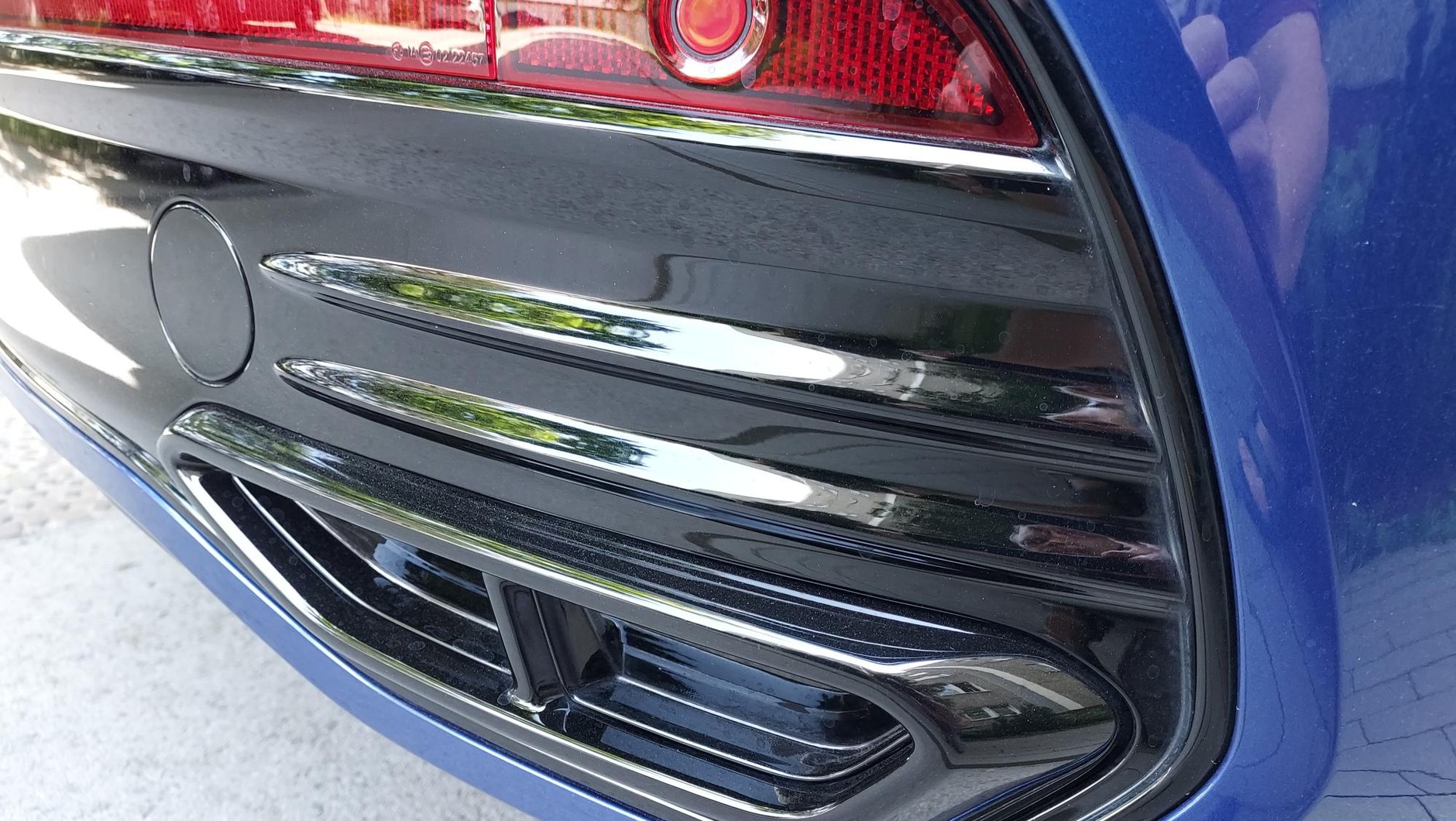 Nawet bazowy Volkswagen Taigo Pure ma czujniki parkowania z przodu i z tyłu
