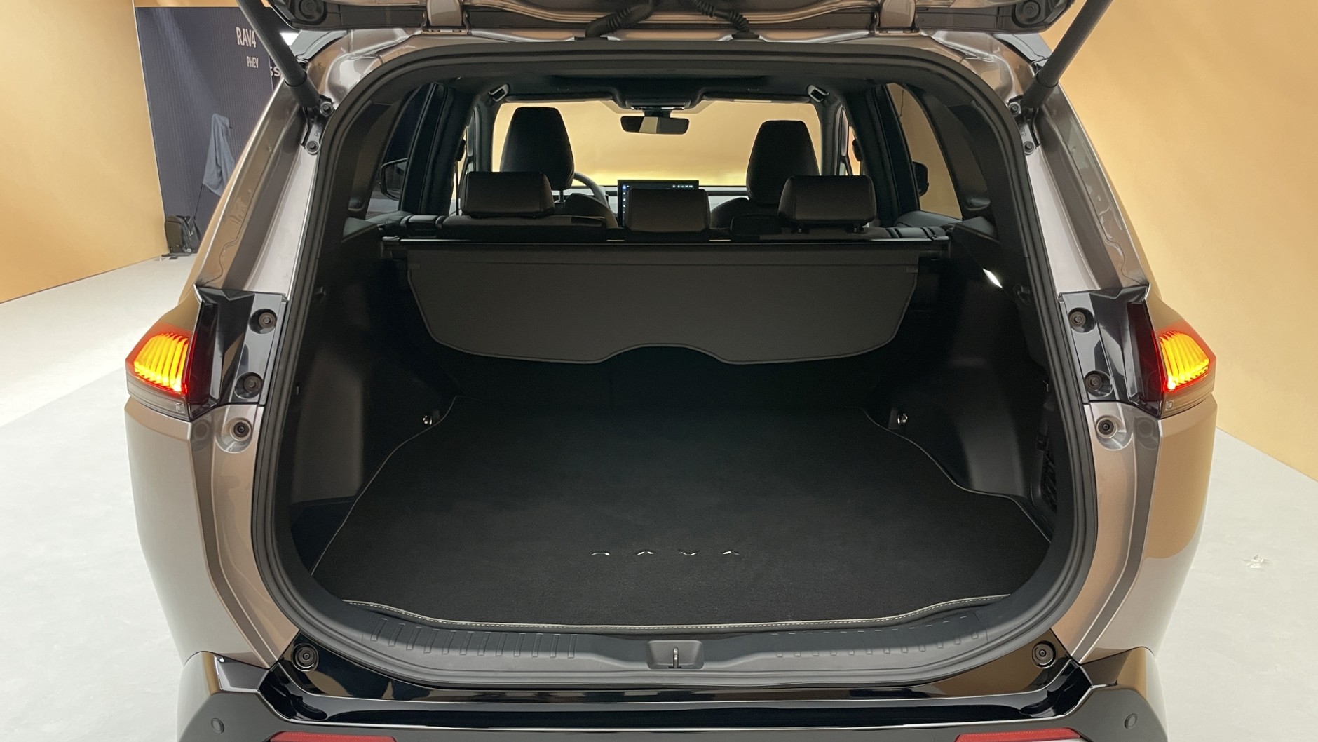 Nowa Toyota RAV4 (2025)