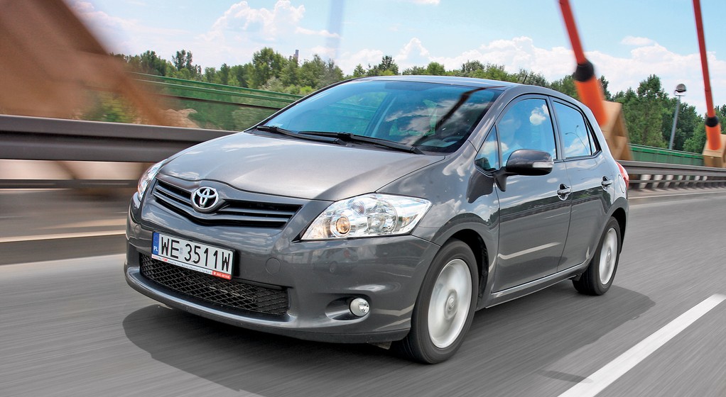 TOYOTA AURIS I (2007-14) 