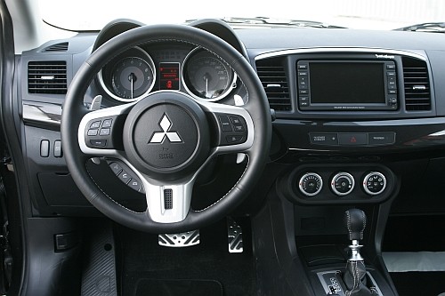 Mitsubishi Lancer EVO X FQ-400 - Szybko, szybciej, najszybciej