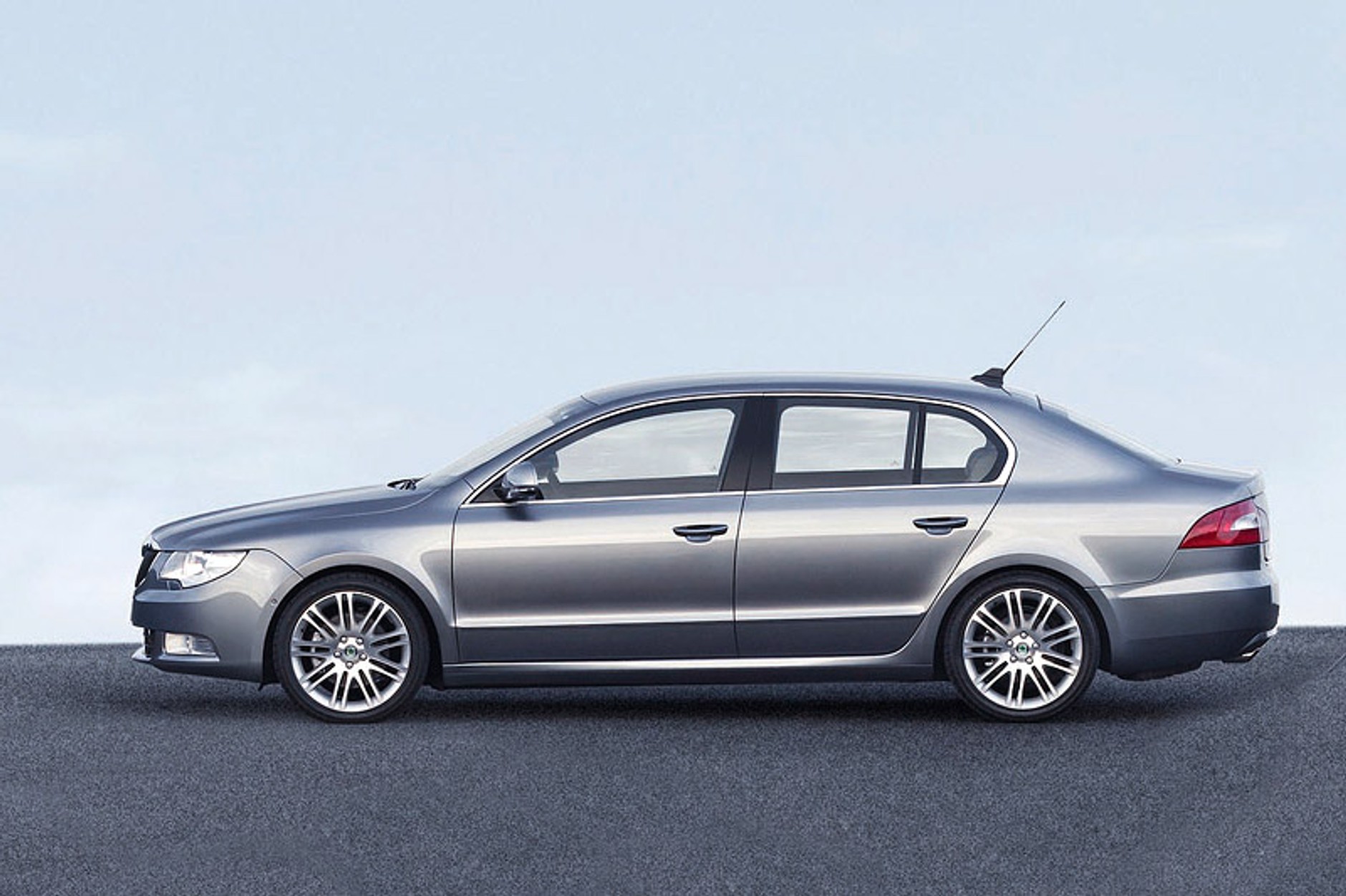 Genewa 2008: Škoda Superb – trzy wersje z napędem 4x4 i ekologiczny GreenLine