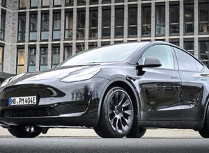 Używana Tesla Model Y. Czy warto kupić auto, którego właściciele się dziś wstydzą?