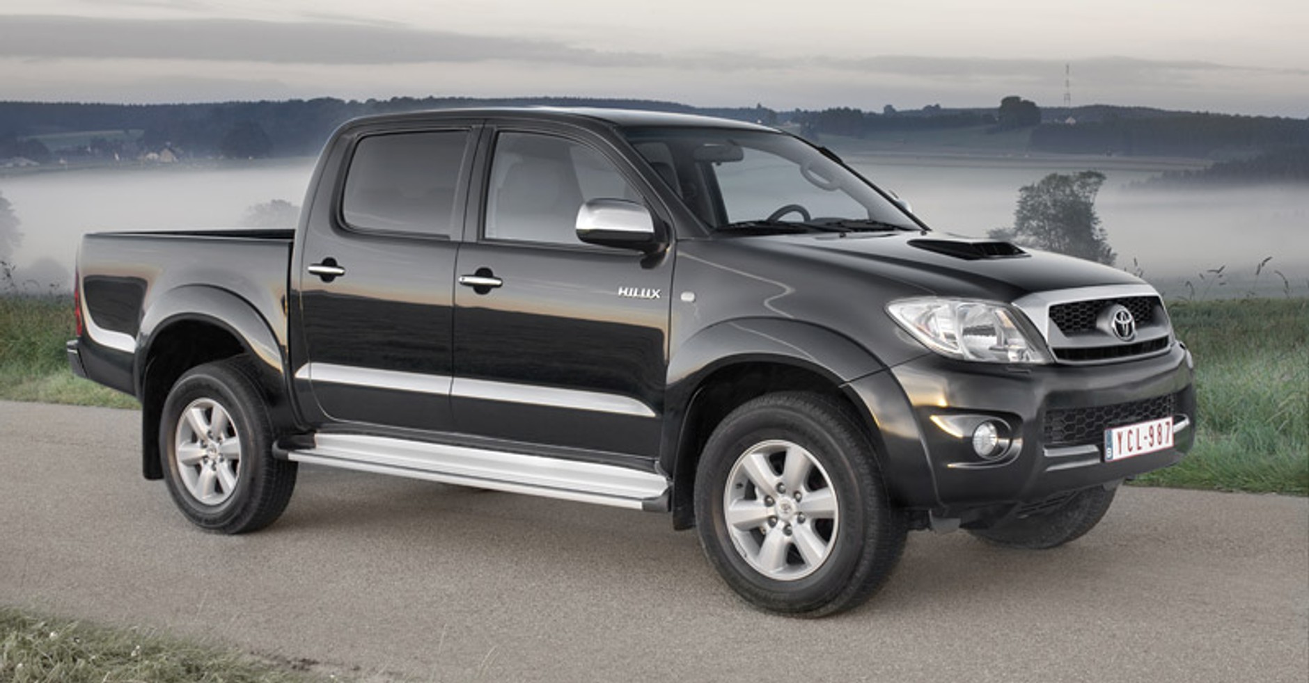 Toyota Hilux: restyling pickupa na nowy rok modelowy