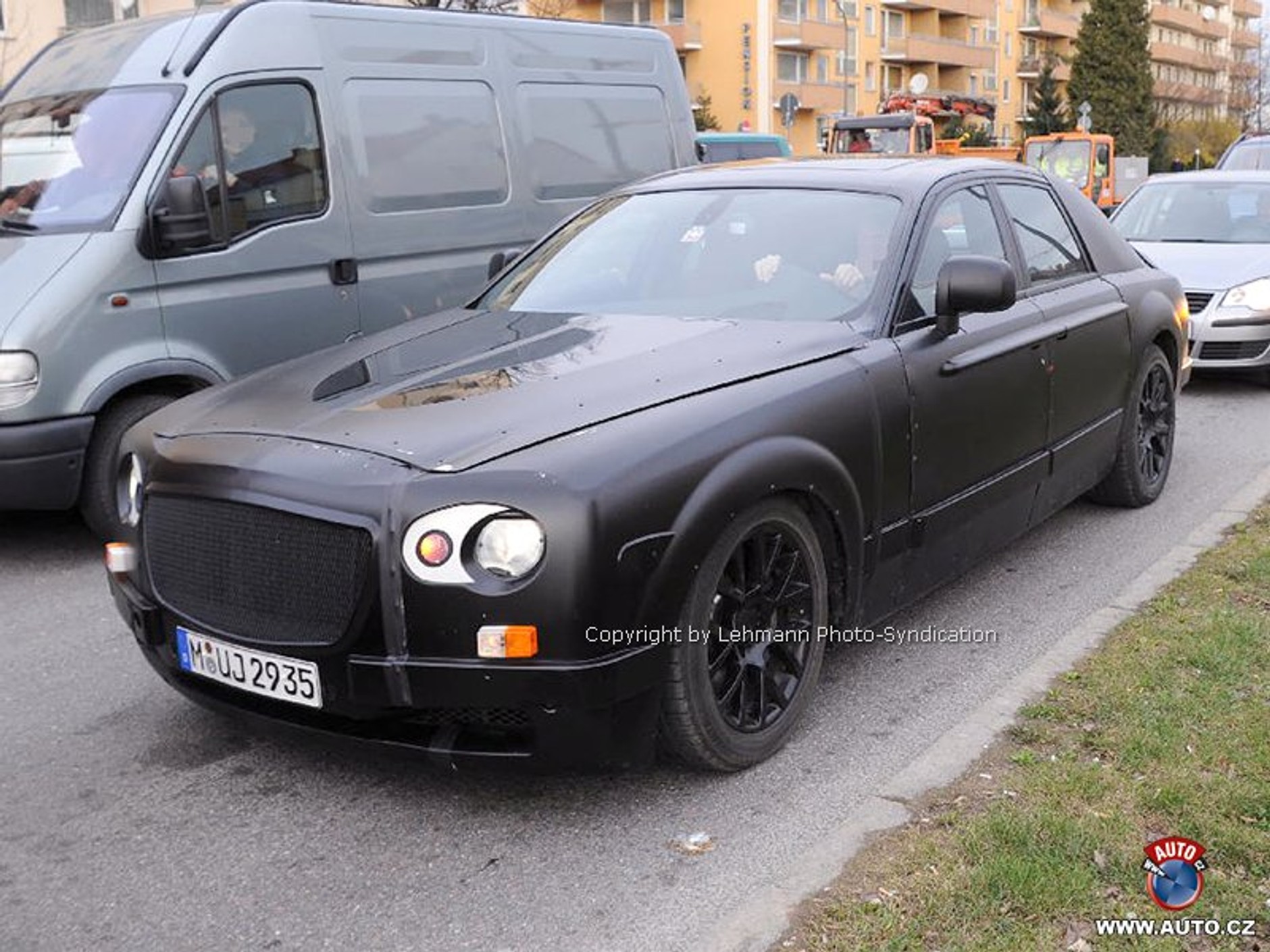 Zdjęcia szpiegowskie: Rolls-Royce RR4 – nowy model i nowy silnik potwierdzone