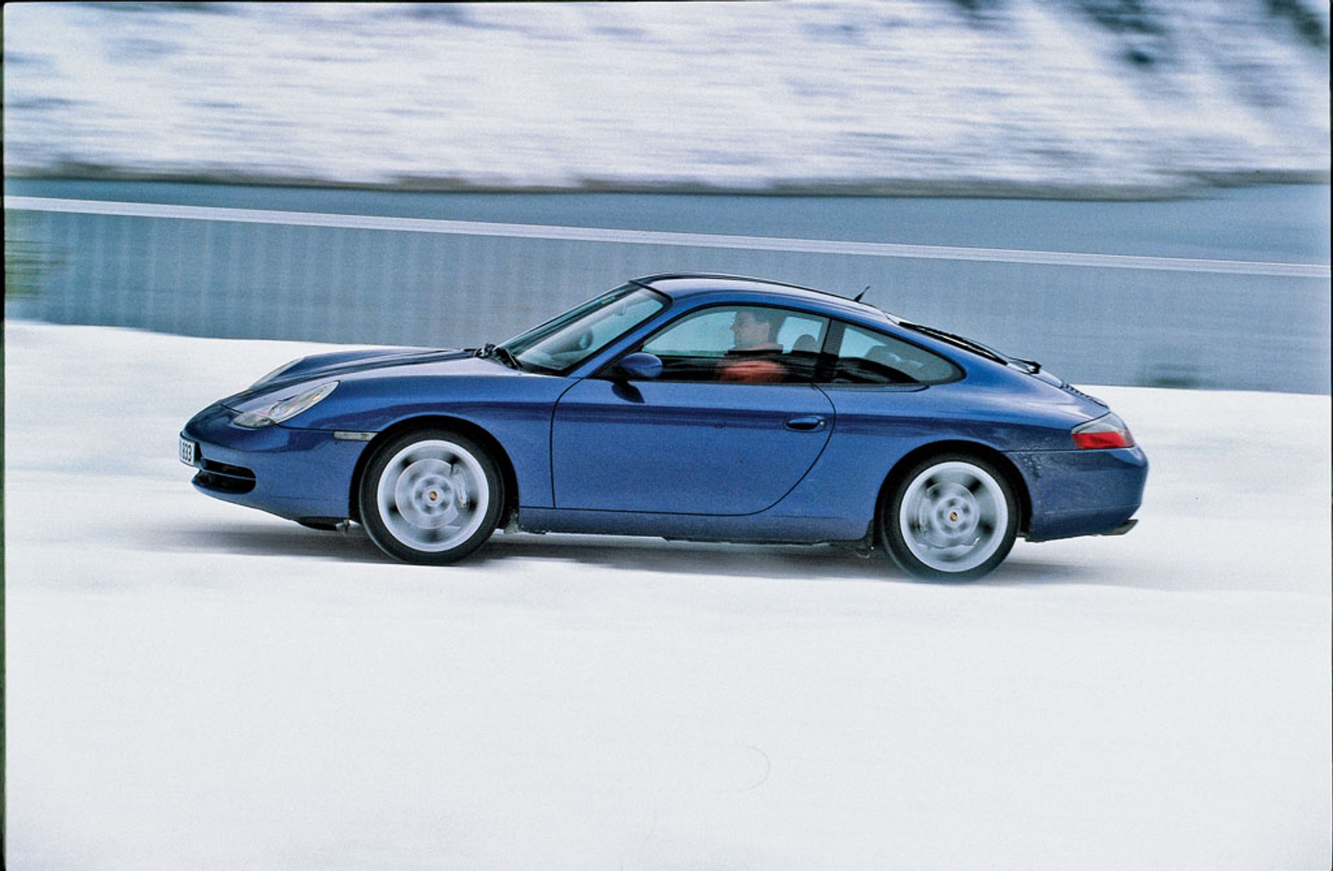 Porsche 911 Carrera 4 - Klasyk w dobrej cenie