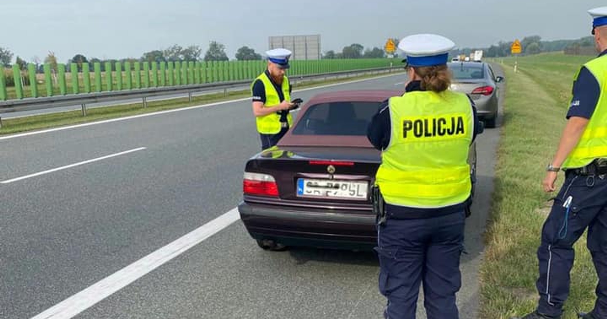 Policyjna kontrola na A2 – kierowca dostał 4 mandaty