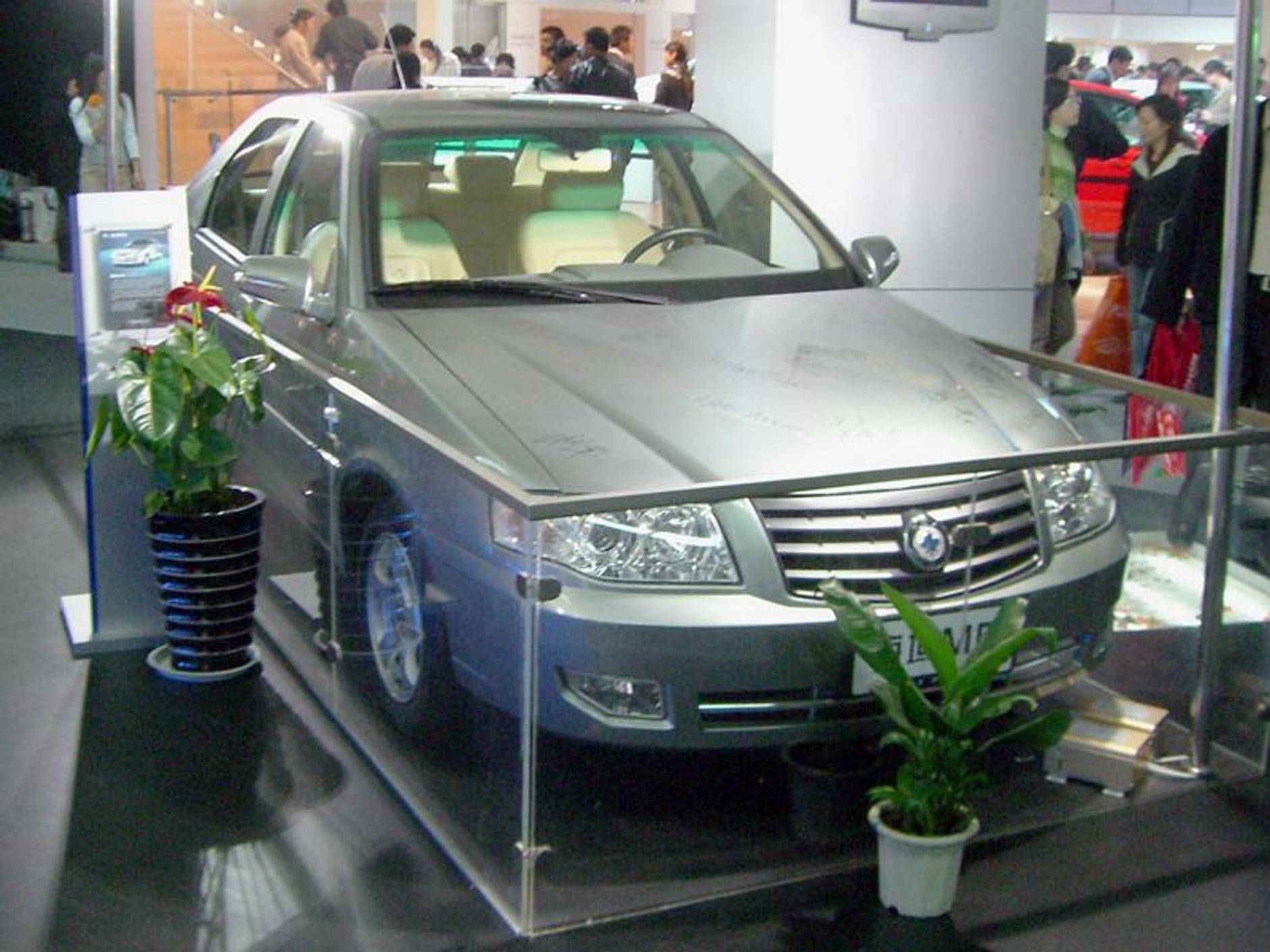 Pekin 2006 - fotogaleria z salonu oraz piękne modelki