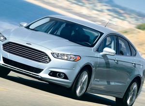 Ford Fusion Hybrid: oto zapowiedź nowego Mondeo