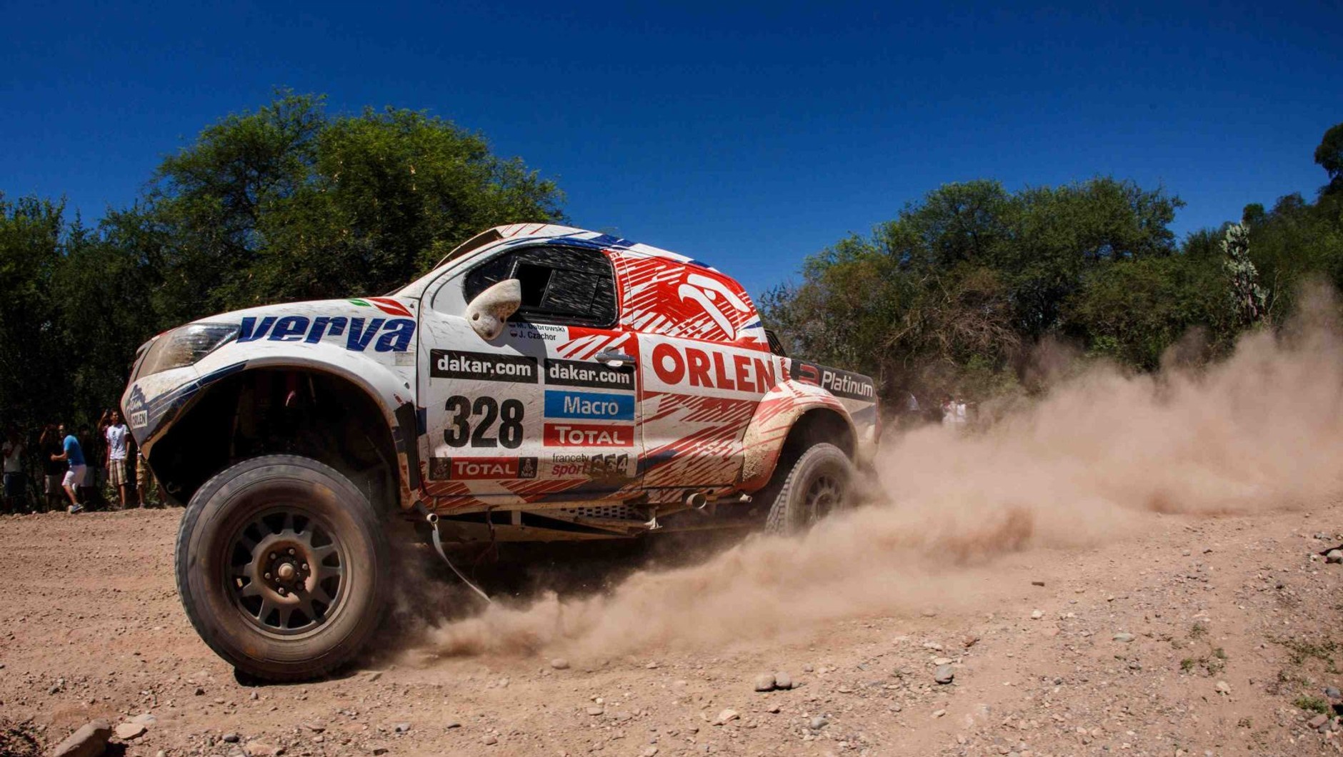 Dakar 2014: atak Mini, Przygoński walczy (9. etap, wyniki)