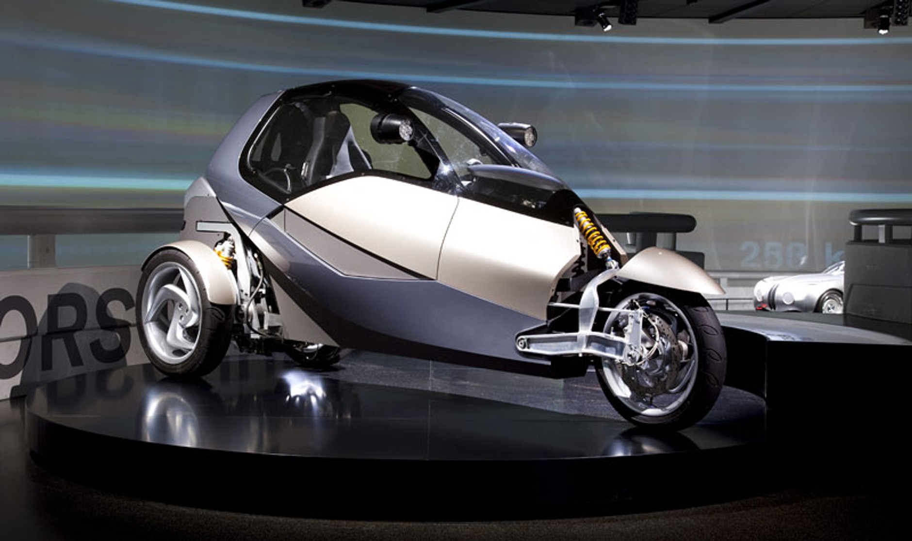 BMW Simple: Simply Clever aneb Carver a la Mnichov míří do muzea