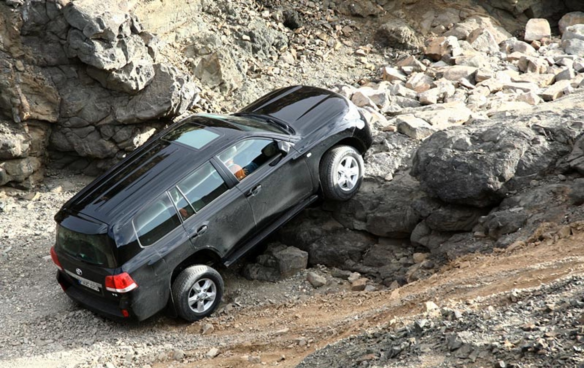 Toyota Land Cruiser V8: pierwsze wrażenia