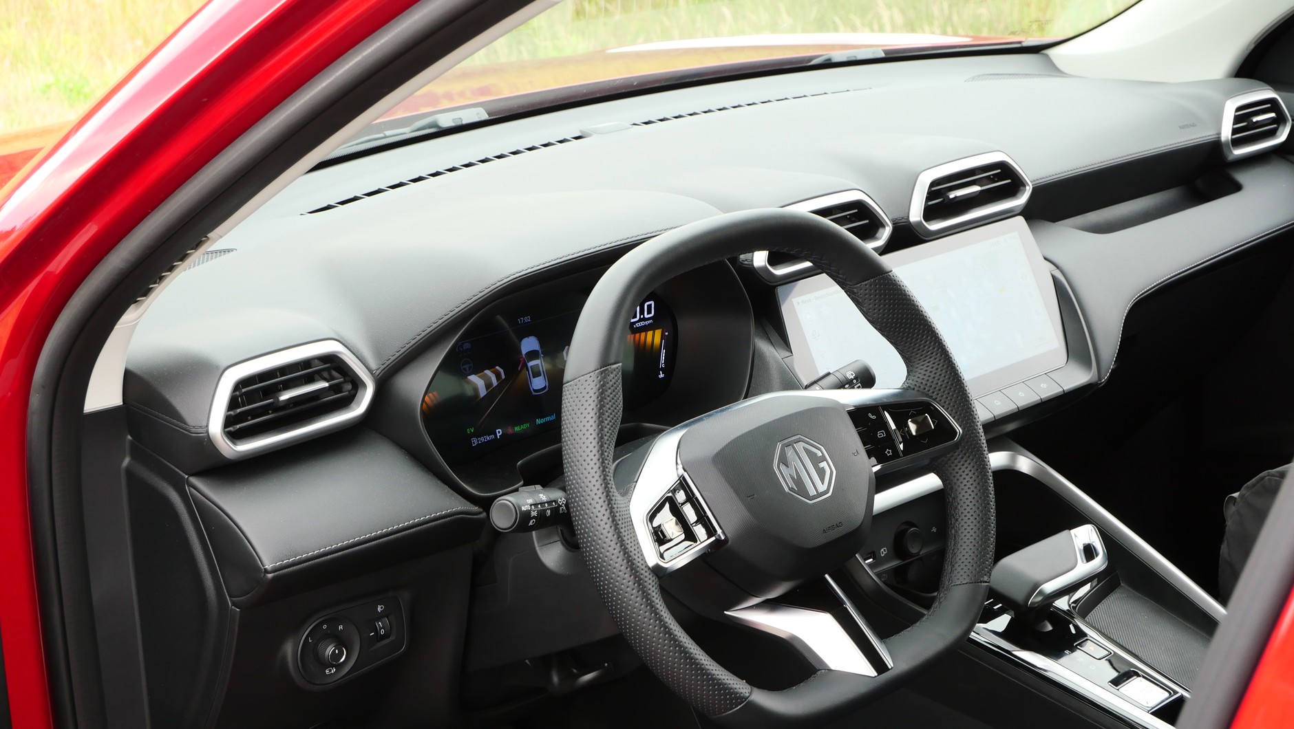 MG ZS Hybrid +