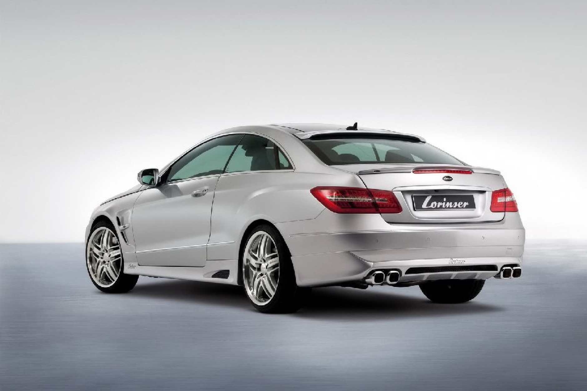 Mercedes Klasy E - Tuningowane coupe od Lorinsera