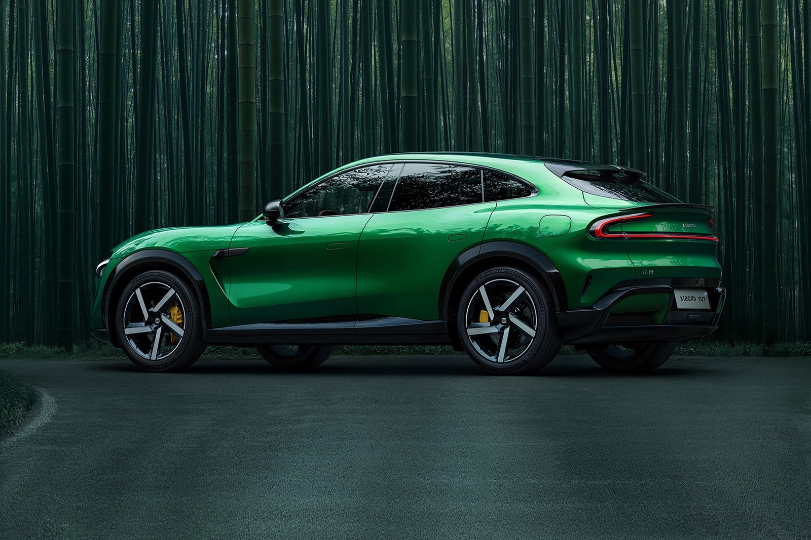 SUV Xiaomi YU7