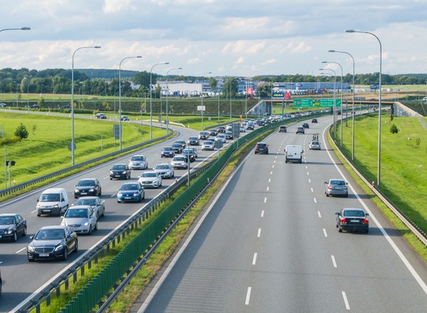Za duże pieniądze rząd zareklamuje "darmowe" autostrady. Przypomnijmy, jak było