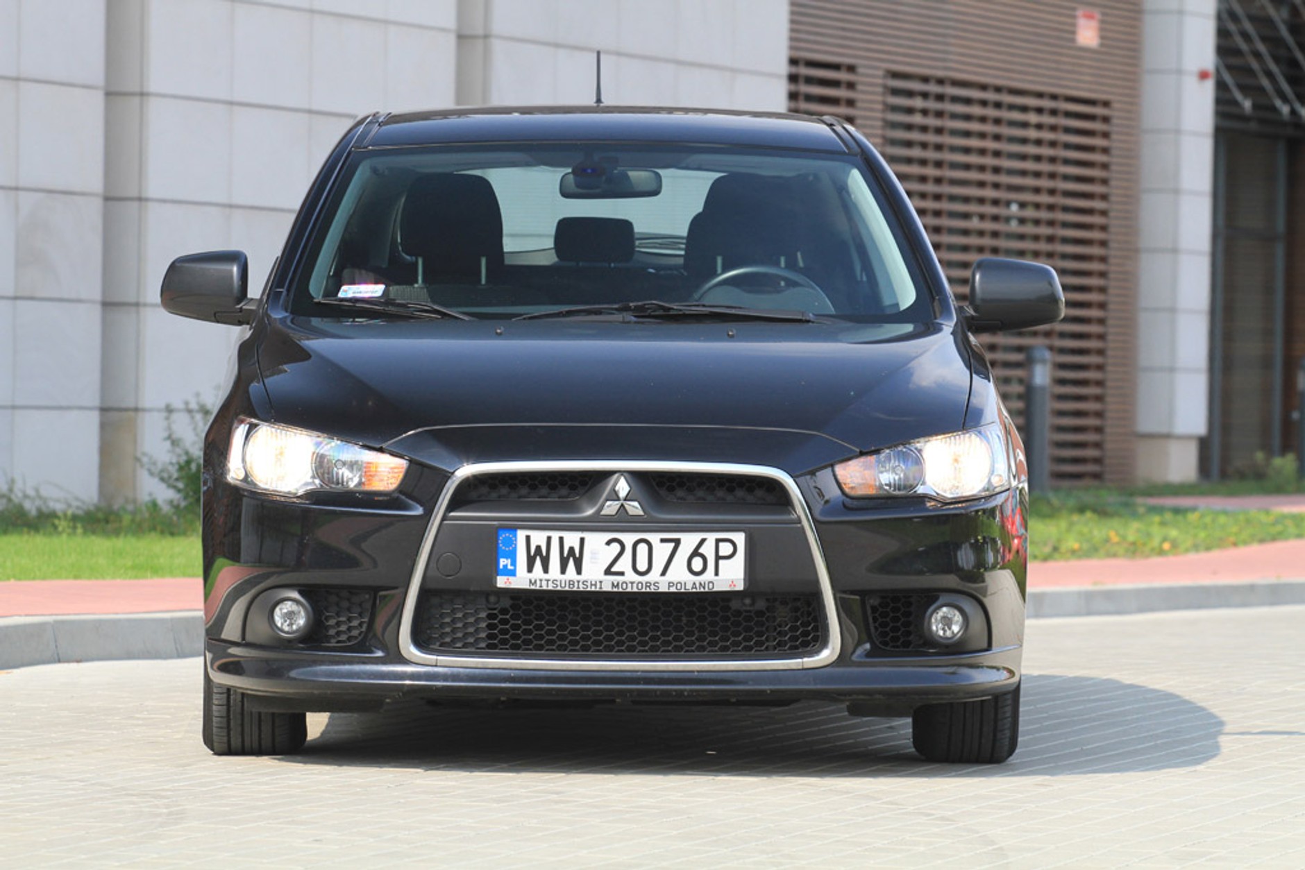 Mitsubishi Lancer Sportback: oto mistrz chłodnej kalkulacji