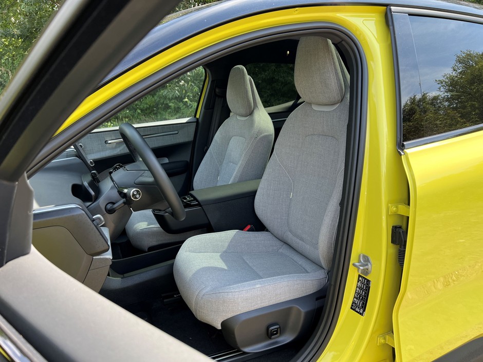 Volvo EX30