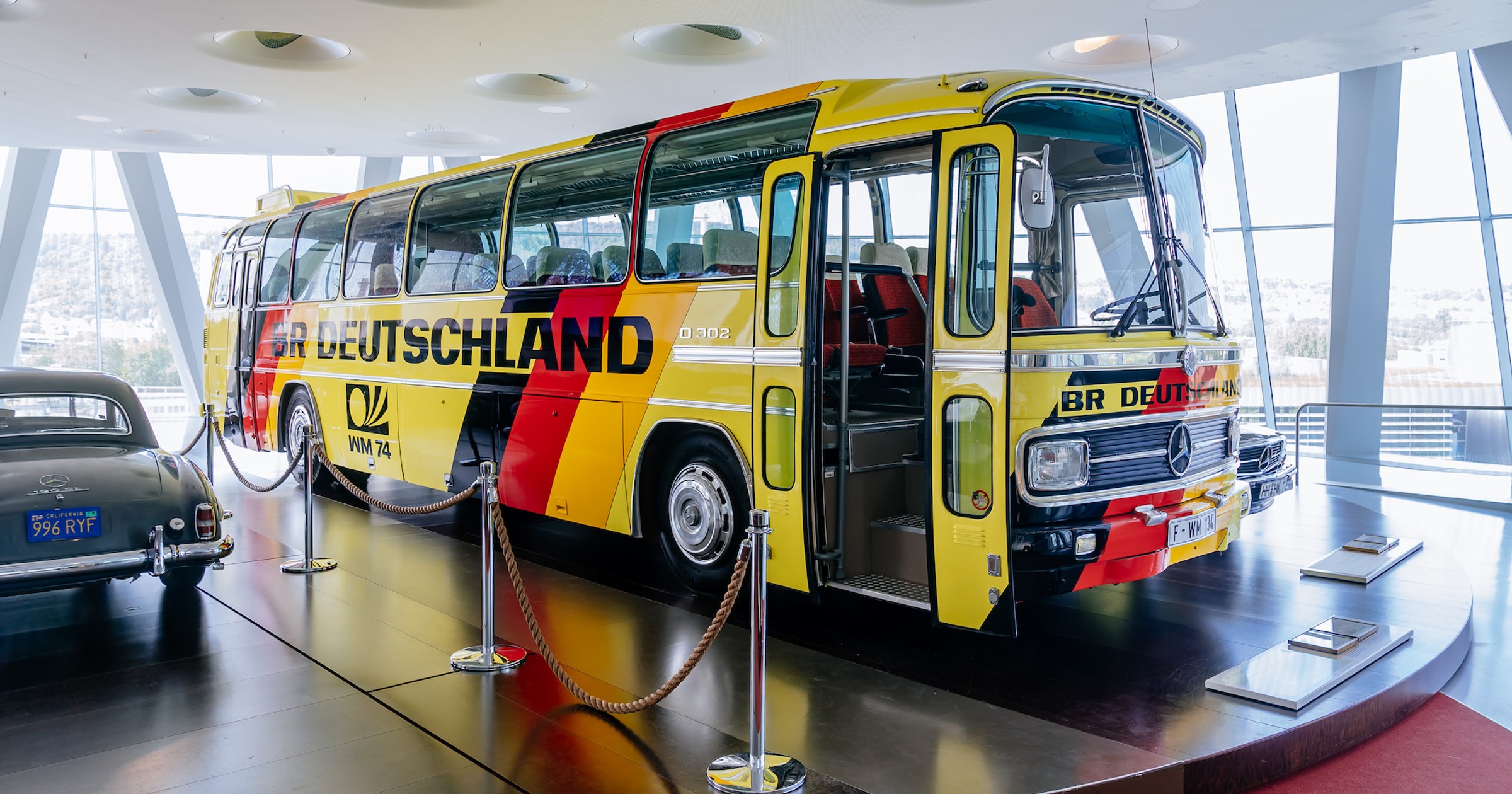 Mercedes O 302 – mundialowy model autokaru w RFN, 1974