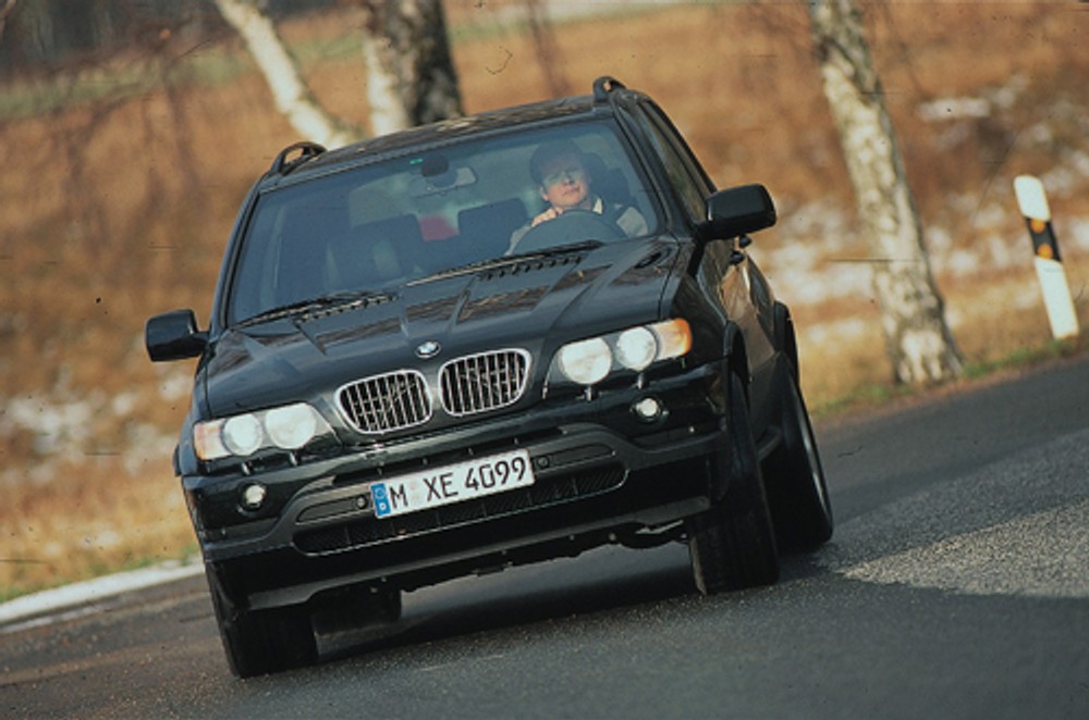 Porsche Ceyennne S kontra Mercedes ML 55 AMG i BMW X5 4.6is - strarcie terenówek dla bogatych