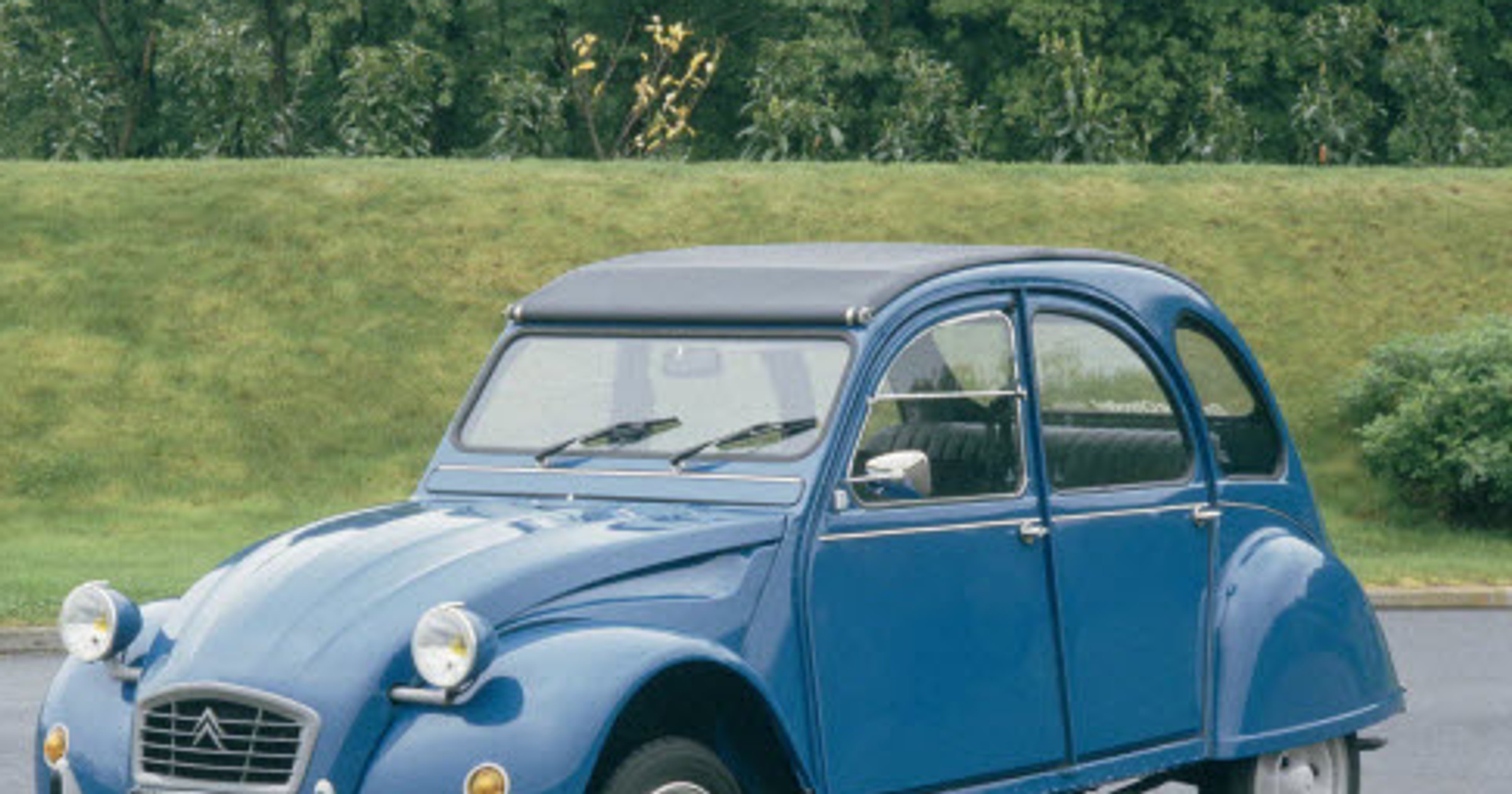 Citroen 2 CV - Piękny brzydal