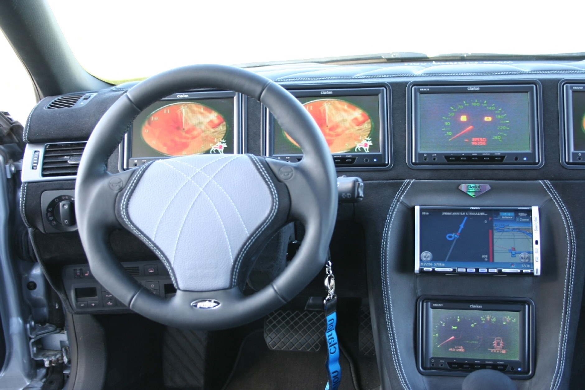 Audi A6 z systemem Clariona