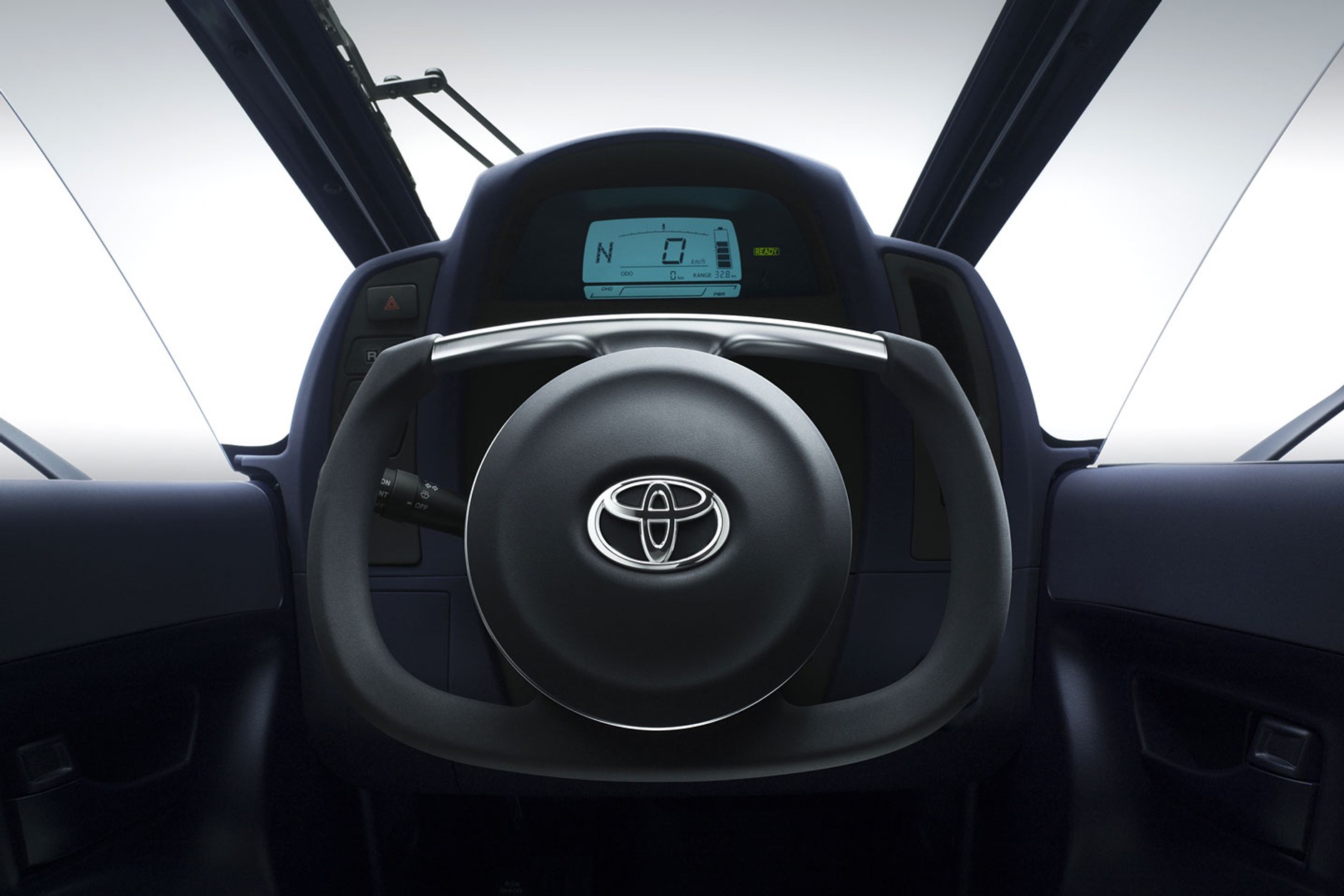 Genewa 2013: Toyota i-Road na trzech kołach