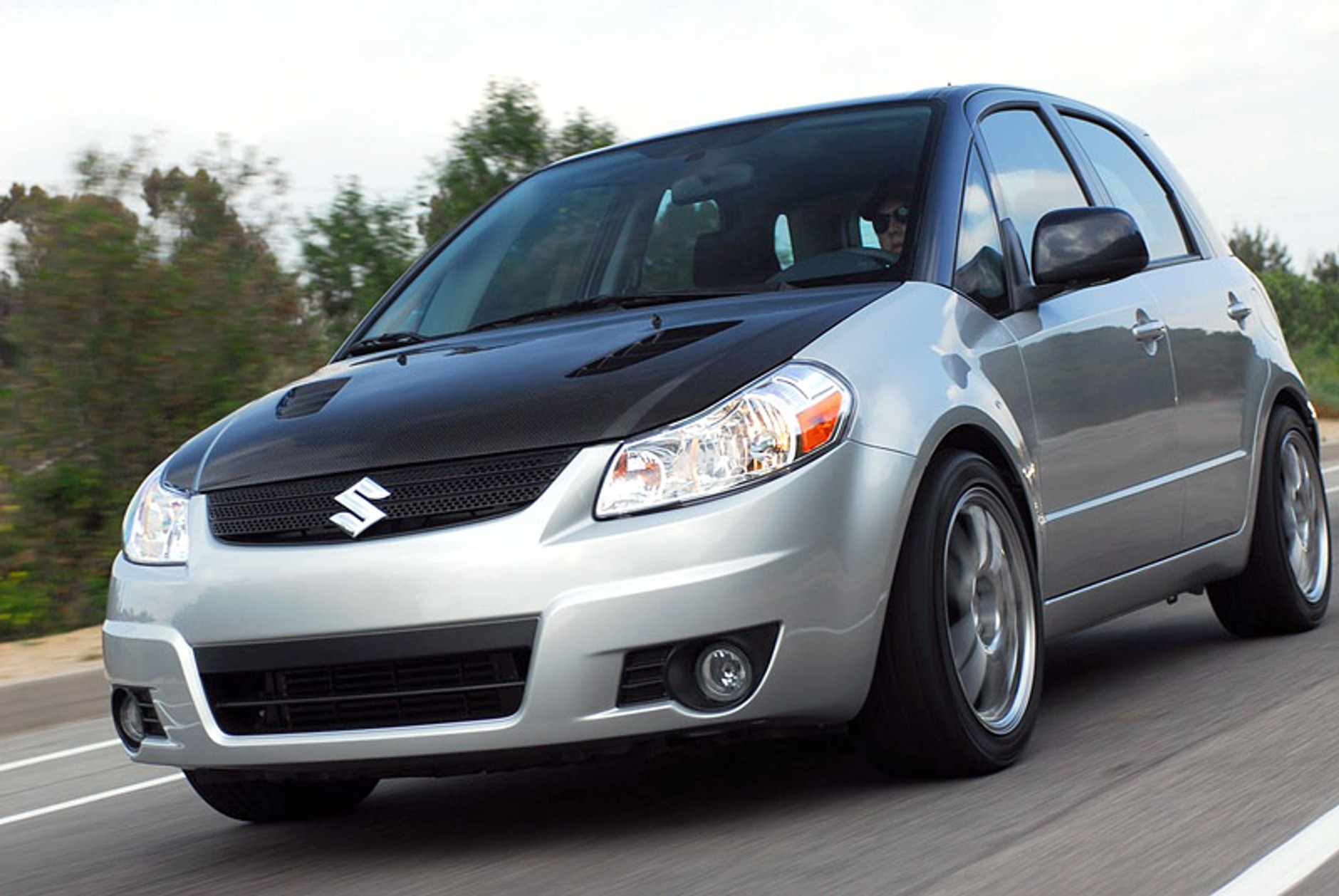 Suzuki SX4t Crossover Concept: rodzinny sportowiec