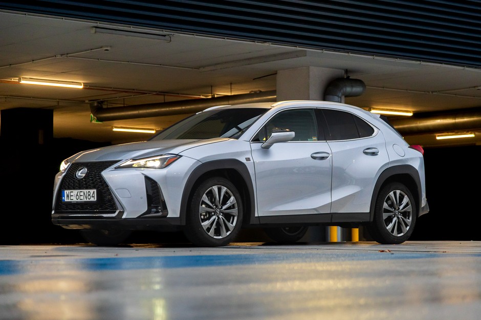 2024 Lexus UX300h