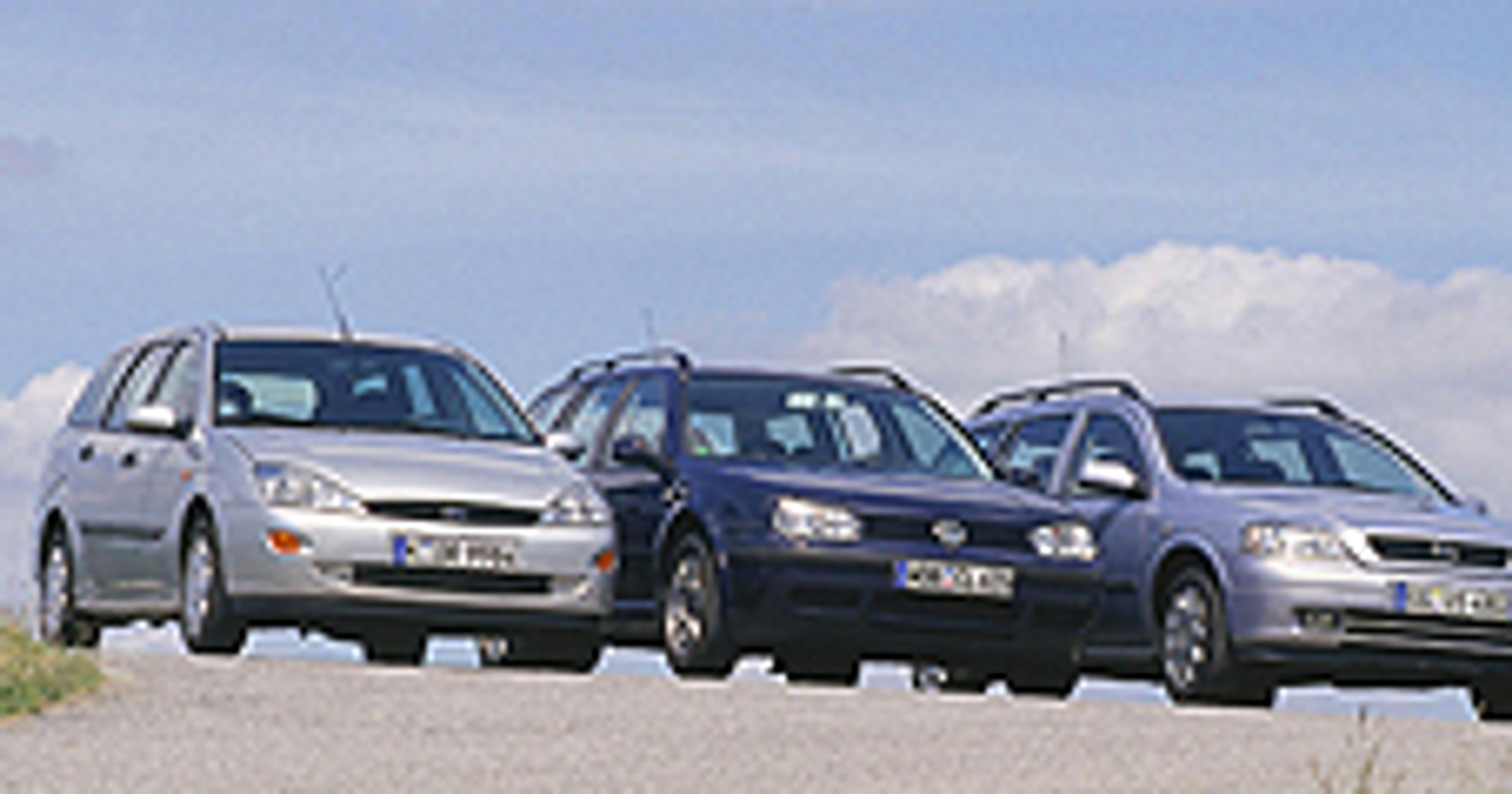 Opel Astra II kontra Ford Focus I i VW Golf IV - porównanie używanych kombi z dieslem