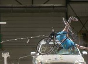 Rowerzyści domagają się zewnętrznych poduszek powietrznych na samochodach