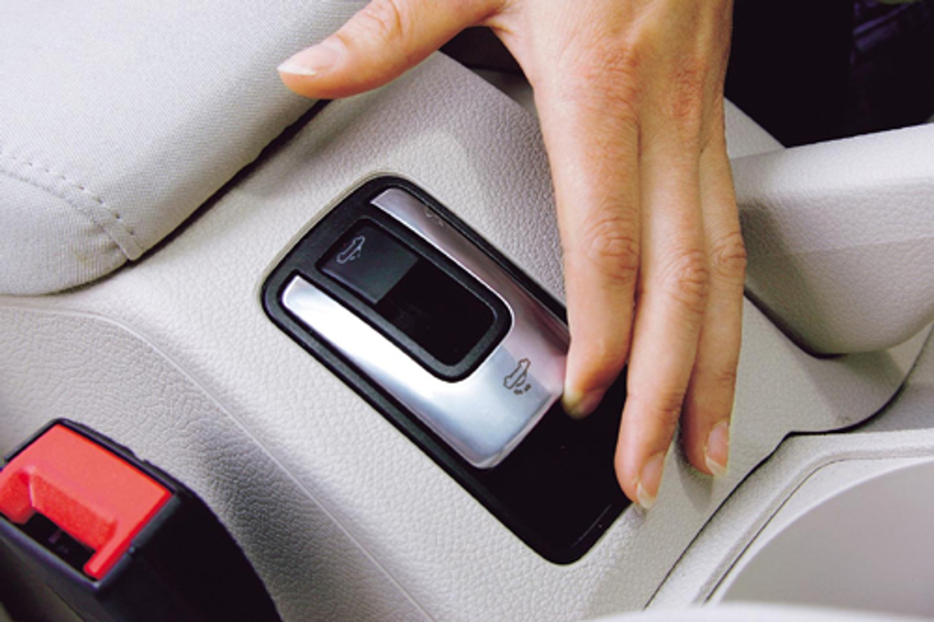 VW Eos, Opel Astra Twin Top, Peugeot 307 CC, Renault Megane Coupe Cabrio - Nie kryjmy się przed słońcem!