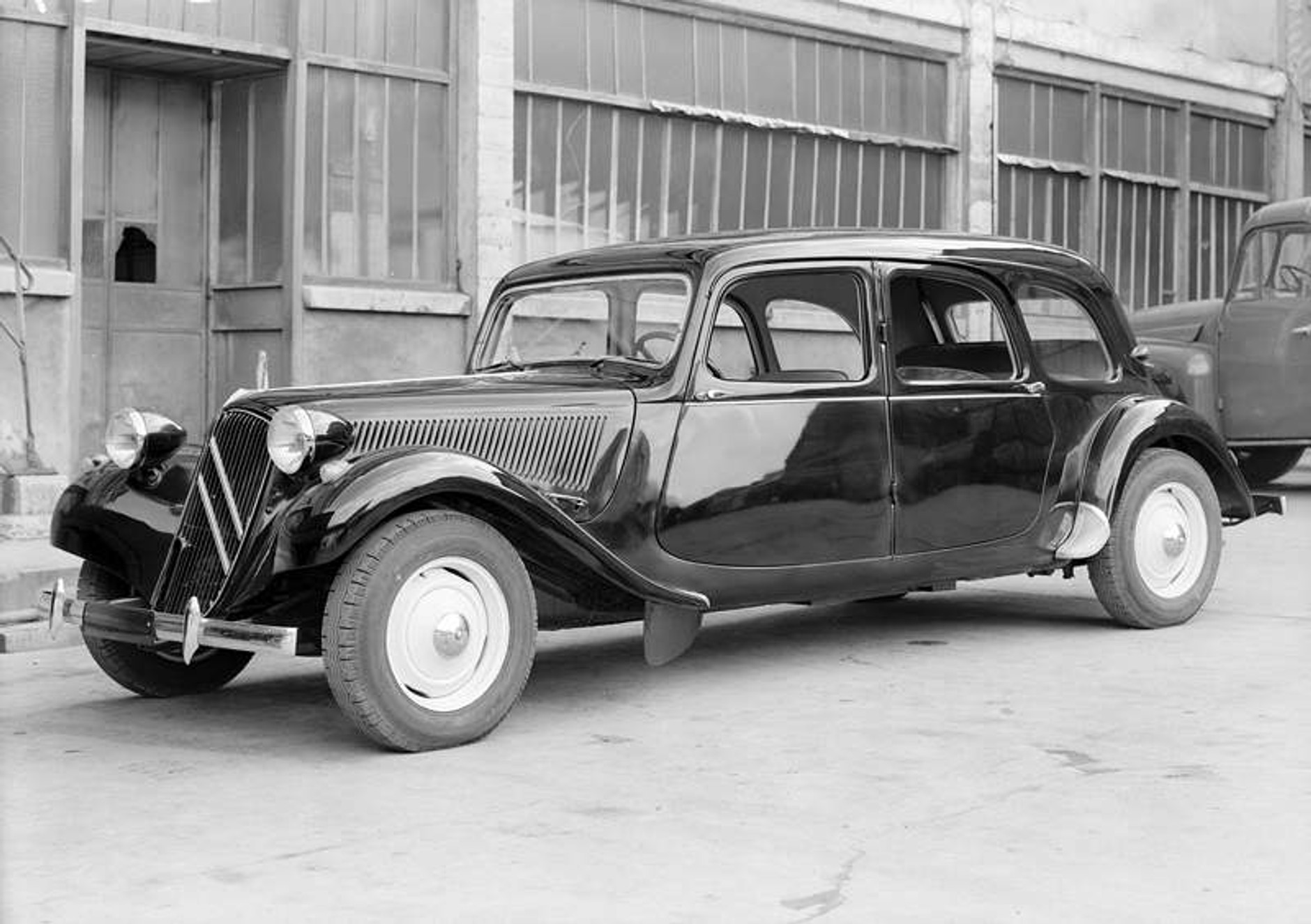 Citroën: kultowy Traction i jego historia